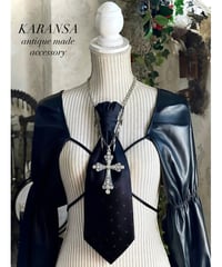 KARANSA/カランサ　KN-548 《バロッククロス・アスコットタイ》 シルク製アスコットタイ＆ネックレス2way