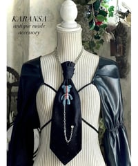 KARANSA/カランサ　KN-549《ブリティッシュベア・アスコットタイ》 シルク製アスコットタイ＆ ネックレス＆ブローチ3way