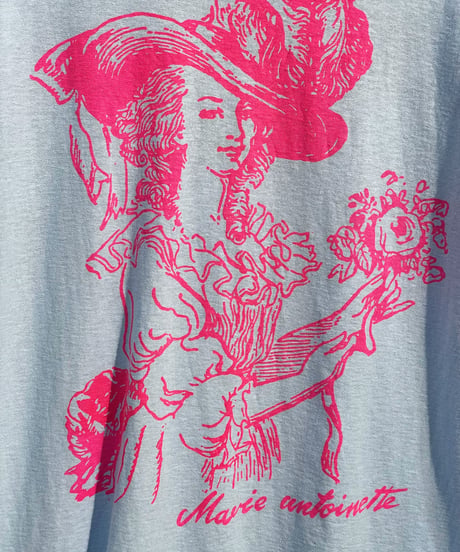CREAM CHEESE/クリームチーズ　BABY ANTOINETTE Tシャツ (Blue)