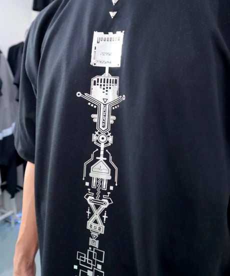nonoyamaaki/ののやまあき　記憶保存用回路Ｔシャツ（ブラック）