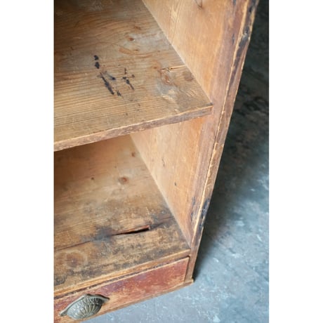 収納棚　Wooden shelf
