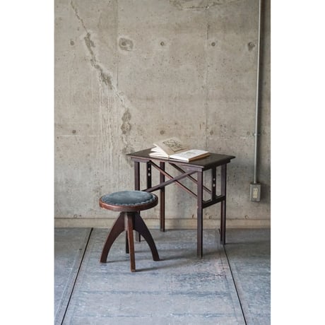 回転スツール　Stool