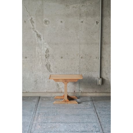 サイドテーブル　Side table