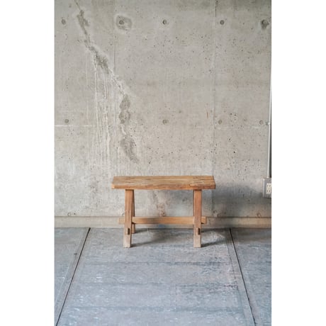 ベンチ　Bench
