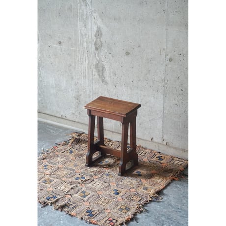 オルガンスツール　Stool