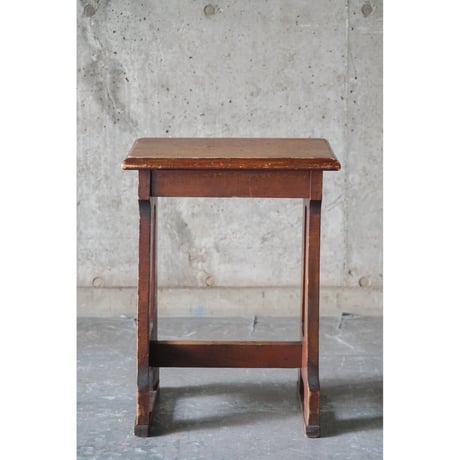 オルガンスツール　Stool