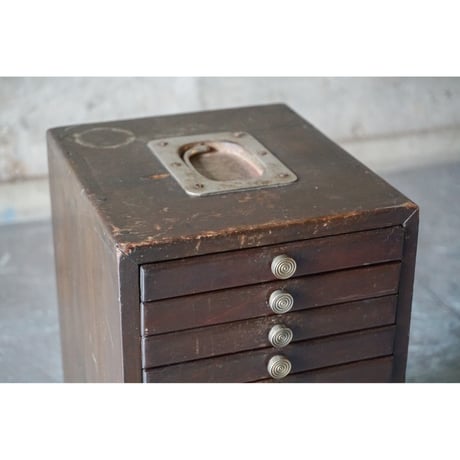 小引き出し　Drawer
