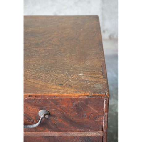 引き出し棚　Drawer