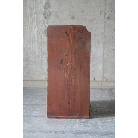 収納棚　Wooden shelf