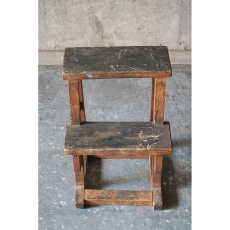 踏み台　Step stool