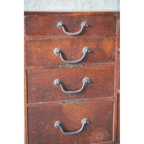 引き出し棚　Drawer