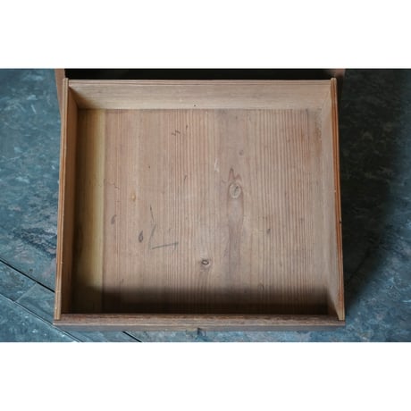 収納台　Wooden stand