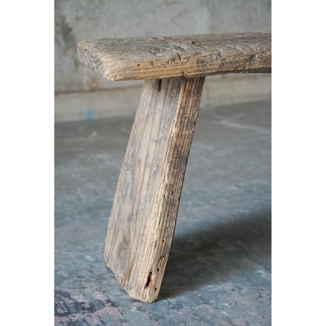 台　Wooden stand
