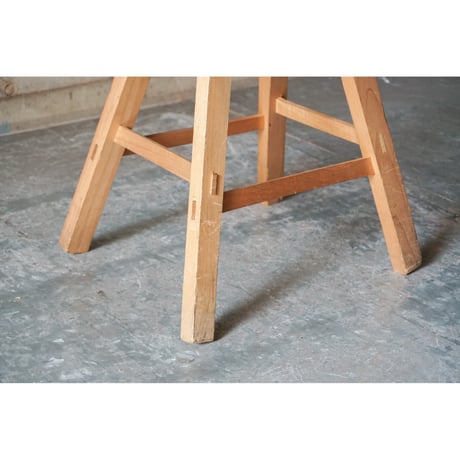 台　Wooden stand