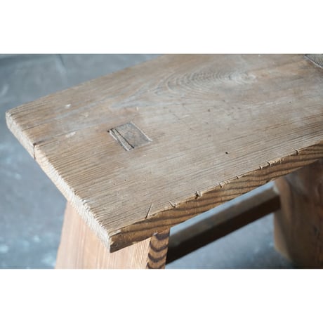 台　Wooden stand