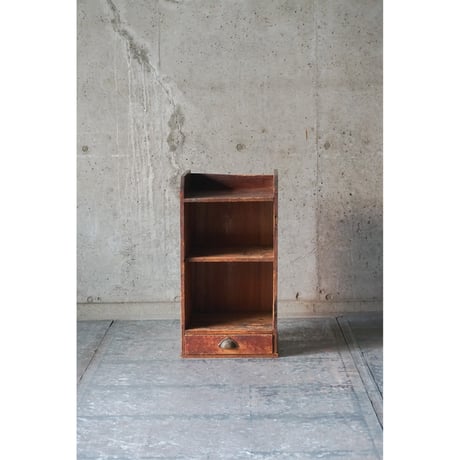 収納棚　Wooden shelf