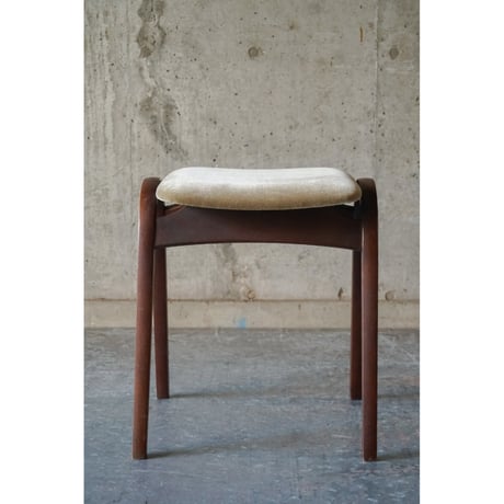 秋田木工 スタッキングスツール　Stool