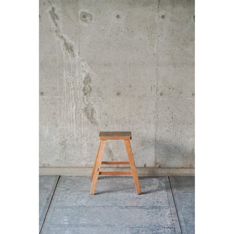 台　Wooden stand