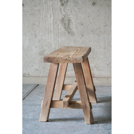 ベンチ　Bench