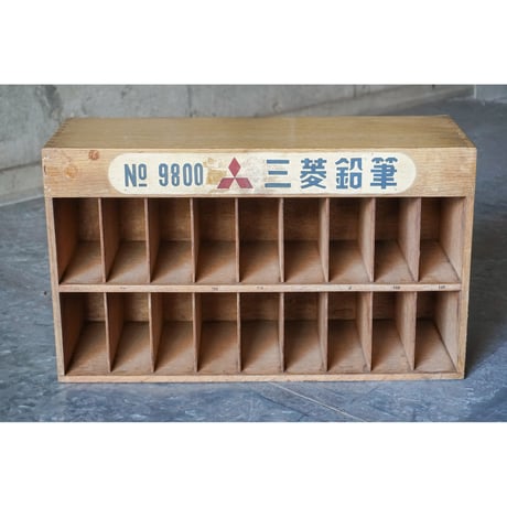 棚　Wooden shelf