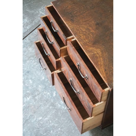 引き出し棚　Drawer