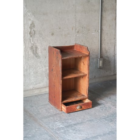 収納棚　Wooden shelf