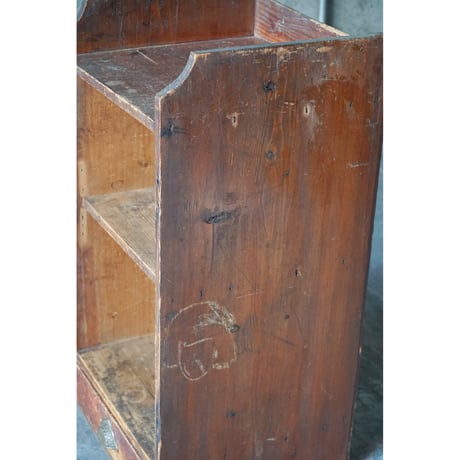 収納棚　Wooden shelf