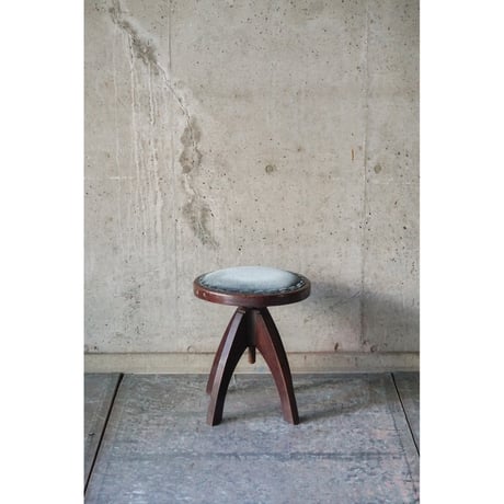 回転スツール　Stool