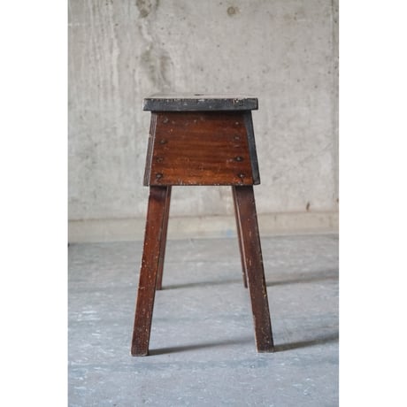 スツール　Stool