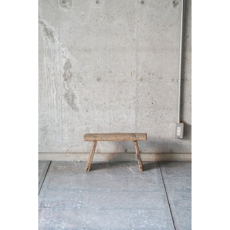 台　Wooden stand