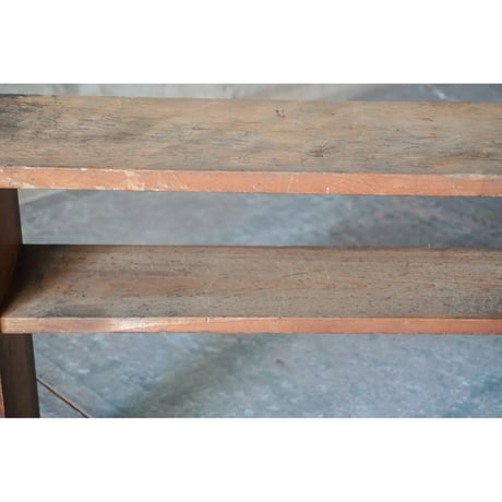 棚　Wooden shelf