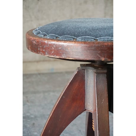 回転スツール　Stool