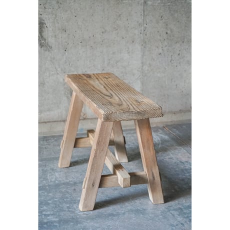 ベンチ　Bench