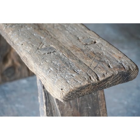 台　Wooden stand