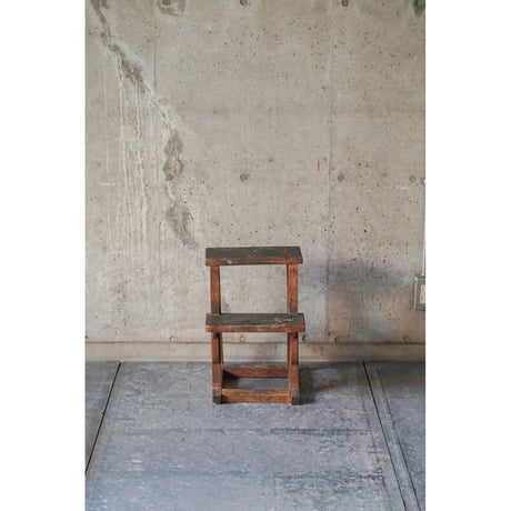 踏み台　Step stool