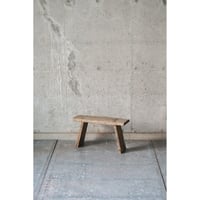 台　Wooden stand