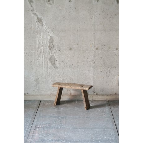 台　Wooden stand