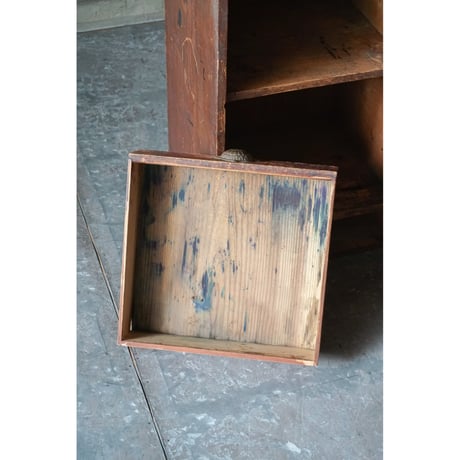 収納棚　Wooden shelf