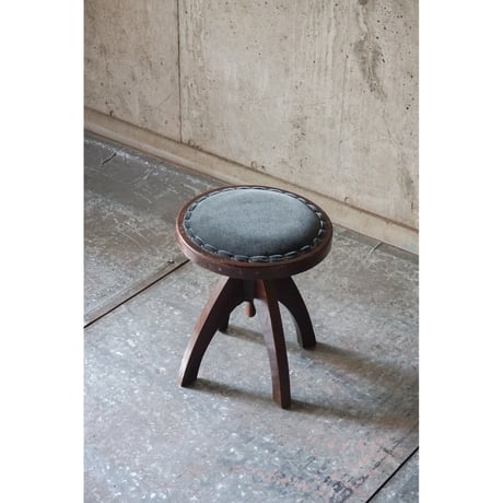 回転スツール　Stool