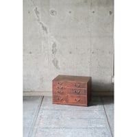 引き出し棚　Drawer