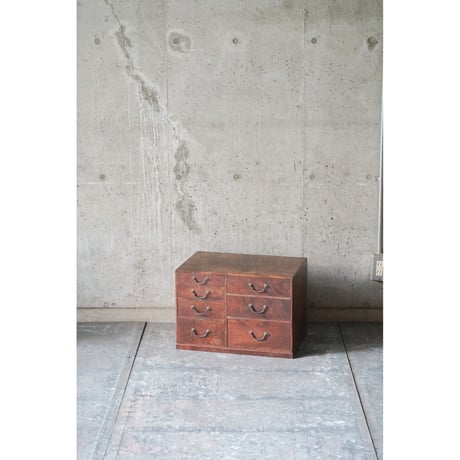 引き出し棚　Drawer
