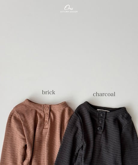 予約 ONU Cracker button tee