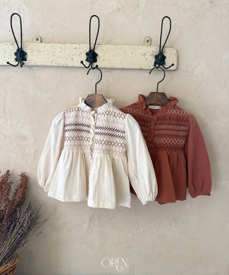予約 OREN Merci Smocked Blouse
