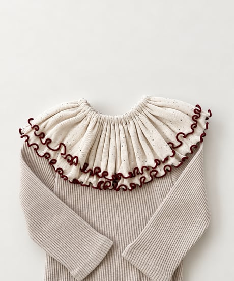 即納dot Mellow Frill Bib