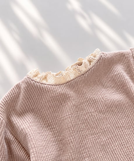 即納Lace Frill Puff Tops