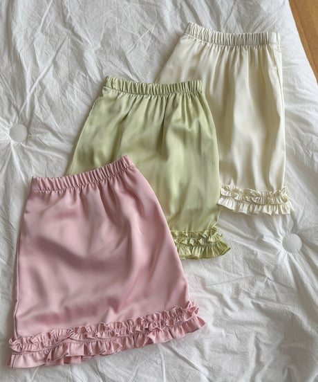 予約 ninibello Miko Shatin Skirt