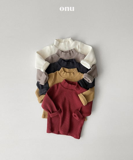 予約 ONU Ribbed Mock-Neck Tee