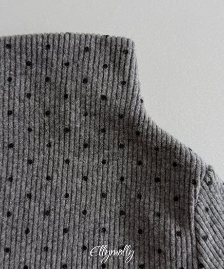 予約Elly Molly Dot Fleece-Lined Mock Neck Tee
