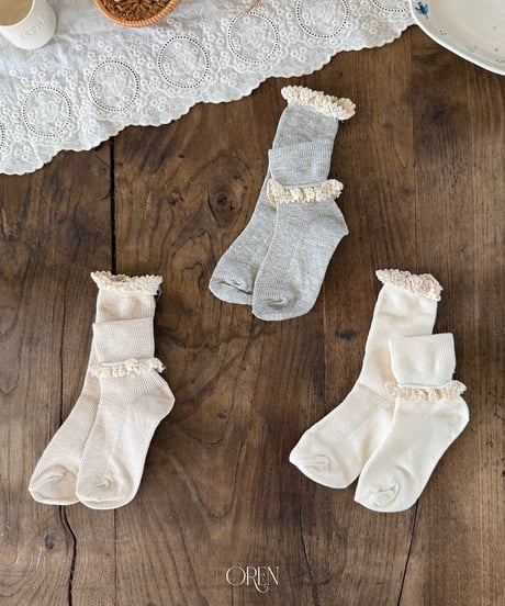 予約 OREN Olive Long Lace Socks (3-Color Set)