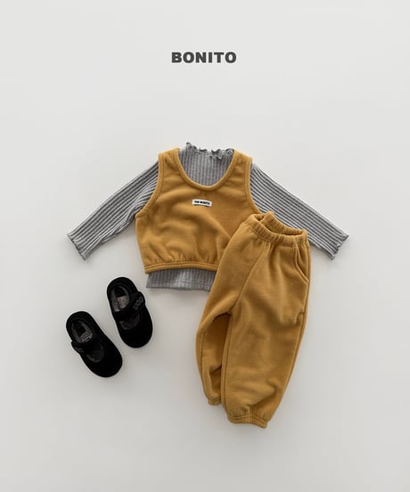 予約 bonito Biscuit Fleece Vest & Jogger Set
